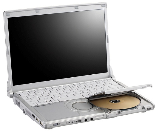 Panasonic ToughBook S10 — защищённый и долгоиграющий ноутбук (3 фото)