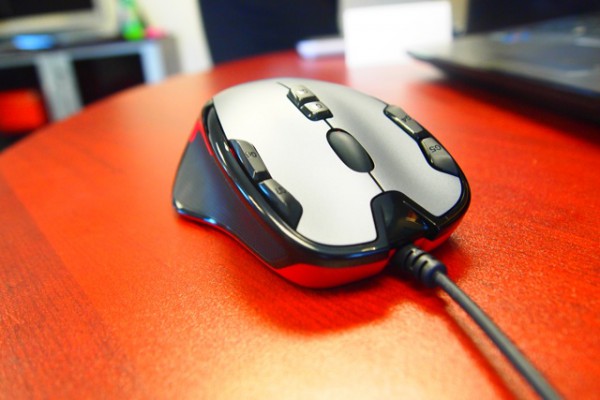 Игровая мышка Logitech Gaming Mouse G300 (4 фото)