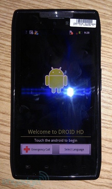 Первые живые фото смартфона Motorola Droid HD (13 фото)