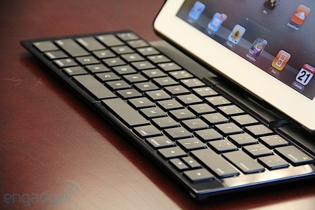Клавиатура-раскладушка для iPad (8 фото)
