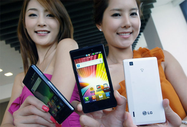 LG SU880 Optimus EX - яркий смартфон с IPS дисплеем (4 фото)