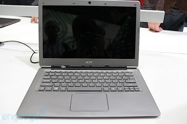 Aspire Ultrabook S3 - стильный ультрабук от Acer (11 фото + 2 видео)