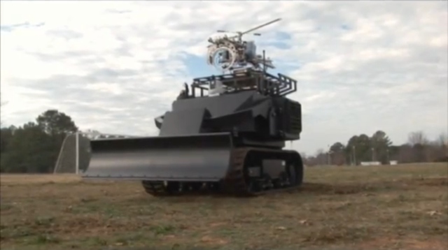 Роботизированный танк для разминирования (видео)