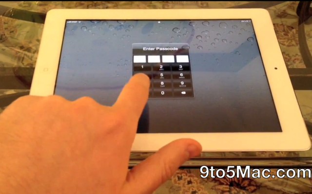 Дыра в системе безопасности iPad 2 (видео)