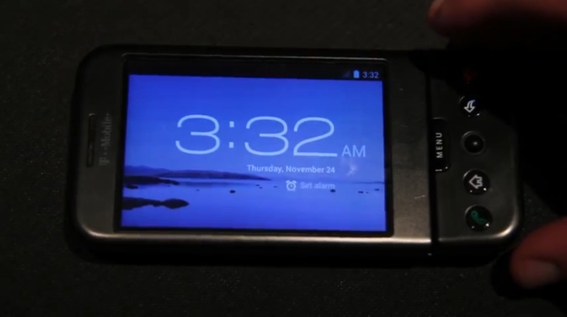 Ice Cream Sandwich установили на смартфон HTC G1 (видео)