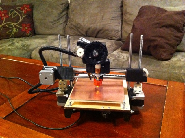 3D принтер Printrbot (7 фото + видео)