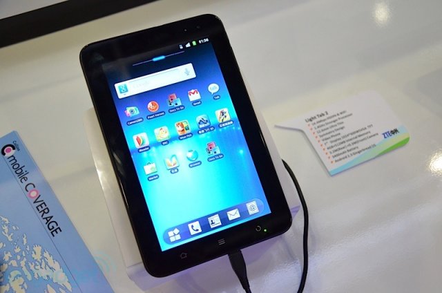 Китайский планшет ZTE Light Tab 2 с голосовой связью (8 фото + видео)