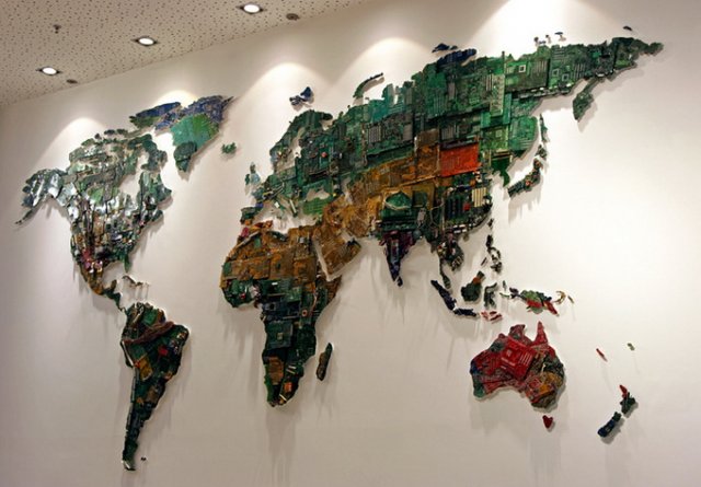Карта мира из микросхем Susan Stockwell (10 фото)