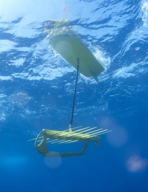 Автономный подводный робот-исследователь (3 фото + видео)
