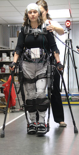Медицинский экзоскелет от Ekso Bionics (видео)