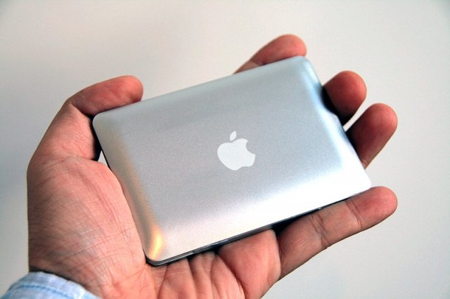 Крохотный MacBook Air за 20 евро (7 фото + видео)