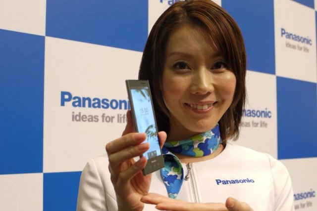 Самый тонкий гуглофон на планете от Panasonic (10 фото)