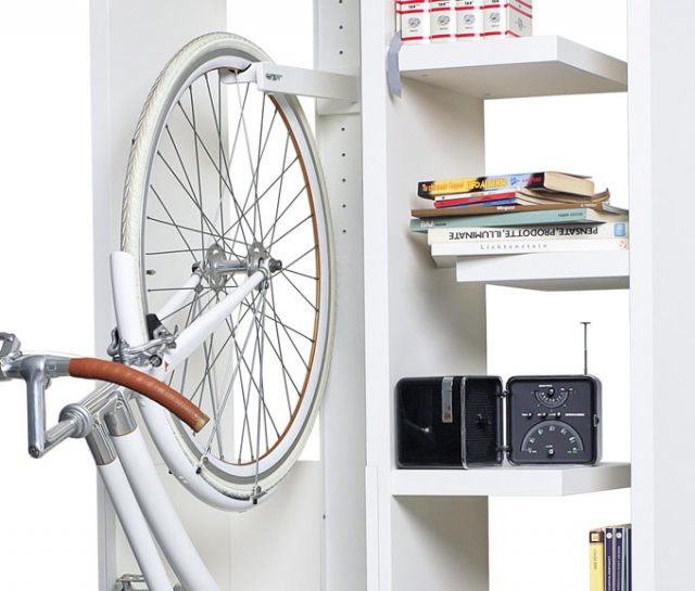 Книжный шкаф для велосипеда