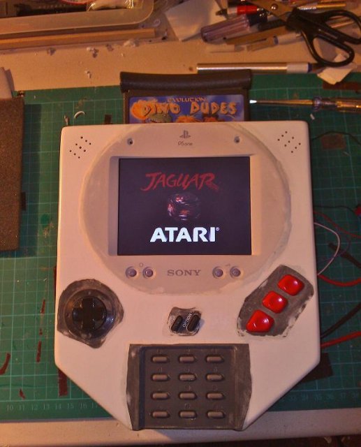Портативный моддинг приставки Atari Jaguar (18 фото + видео)