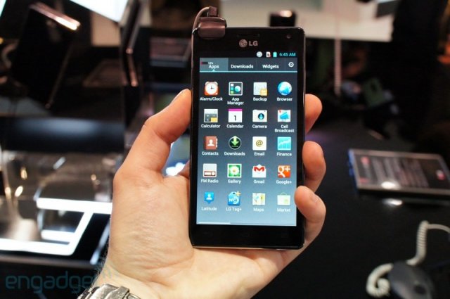 Живые фото смартфона LG Optimus 4X HD (20 фото + видео)