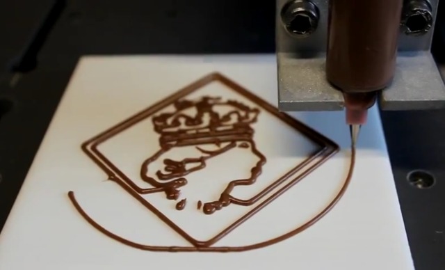 Шоколадный 3D-принтер (3 видео)