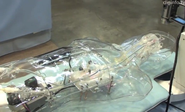 Медицинский робот-тренажер Cybram 001 (видео)