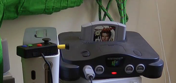 Миниатюрный контроллер для Nintendo 64 (видео)