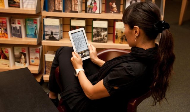 Barnes&Noble выпустит ридер Nook с NFC-чипом
