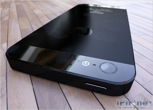 iPhone 5 в полностью собранном и рабочем состоянии (4 фото)