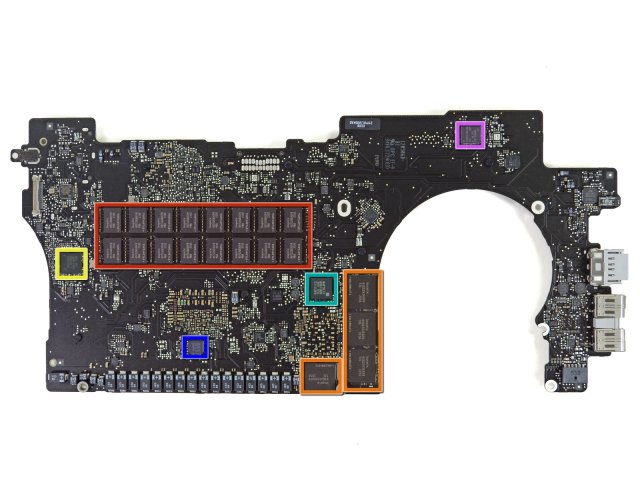 Новый MacBook Pro разобрали на части (21 фото)