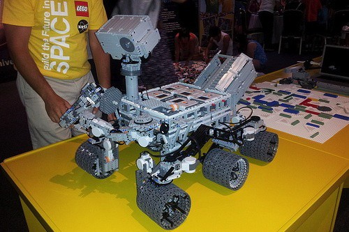 Марсоход Rover из конструктора Lego (видео)