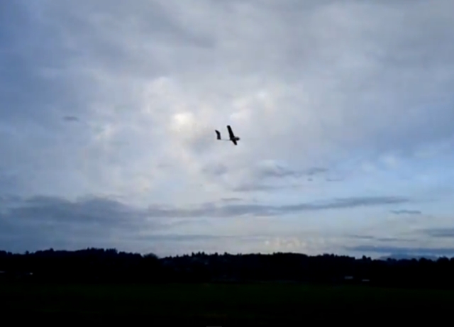 Летающая камера TechPod (2 видео)