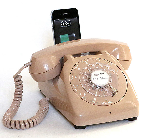 iPhone-док из старого телефона (3 фото)