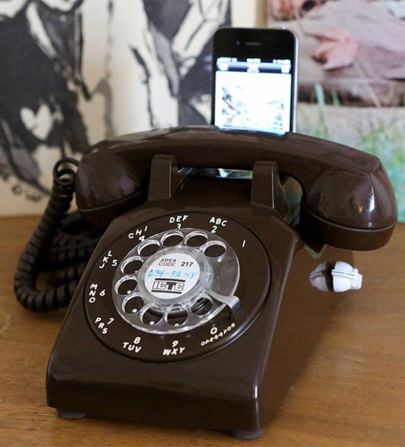 iPhone-док из старого телефона (3 фото)