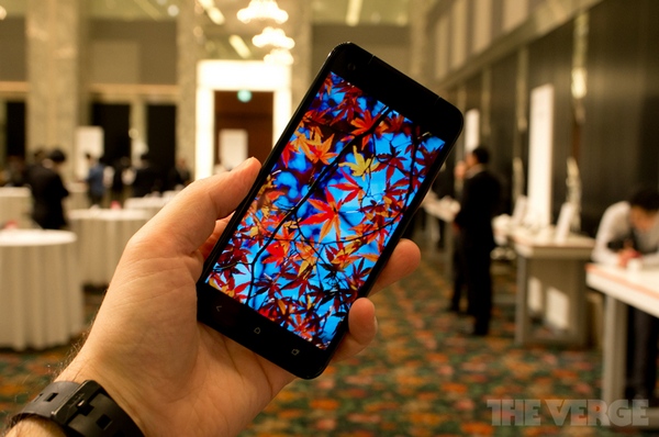 HTC J Butterfly - первый смартфон с FullHD разрешением (5 фото + видео)