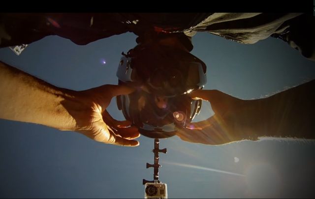 Очки для парашютистов от Recon Instruments (видео)