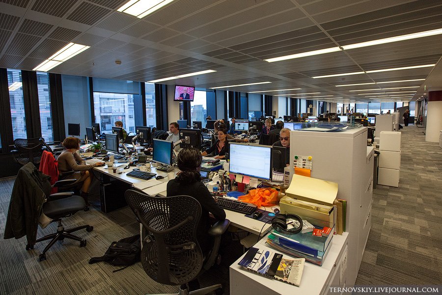 Сайт центральный офис. БИБИСИ офис Лондон. Офис bbc в Лондоне. Офис внутри. Центральный офис.