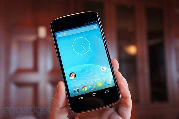 Google распродала Nexus 4 за 24 минуты!