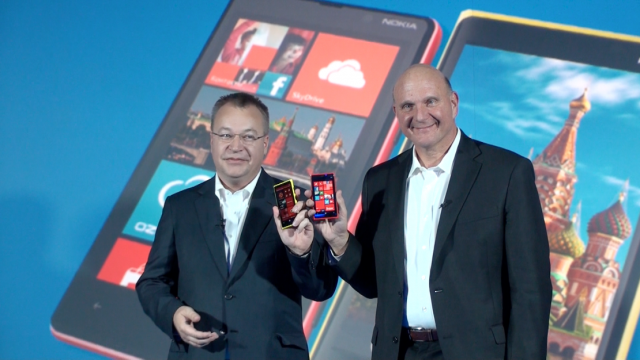 Московский анонс виндафонов Nokia Lumia 920 и 820 (видео)
