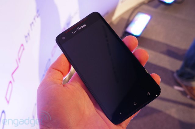 HTC DROID DNA - официальный анонс гуглофона с FullHD экраном (15 фото + видео)
