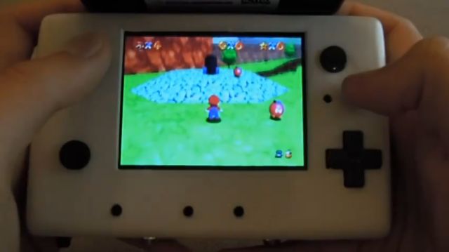 Пара портативных Nintendo 64  (2 видео)