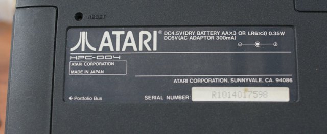 Atari Portfolio — ноутбук Джона Коннора (13 фото + видео)