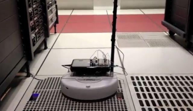 Робот-смотритель для дата-центра (видео)