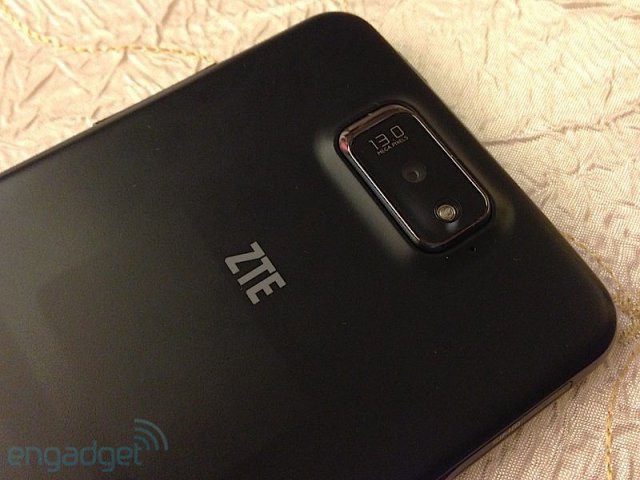 ZTE Grand Memo - смартфон с гигантским 5,7-дюймовым экраном (31 фото)