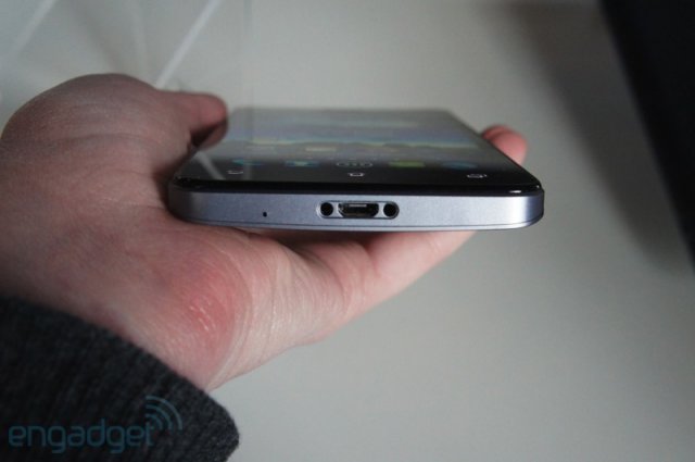 ASUS PadFone Infinity - 5-дюймовый FullHD смартфон (21 фото + 3 видео)
