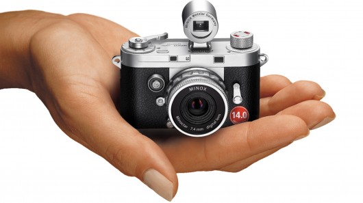 Minox DCC 14.0 - миниатюрная цифровая камера (4 фото)