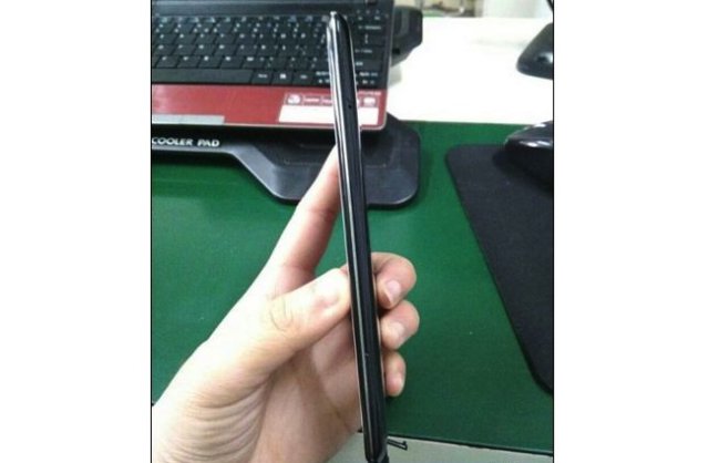 Oppo R809T - смартфон толщиной 6.13 мм