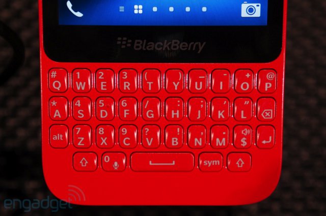 BlackBerry R10 представлен официально (20 фото)