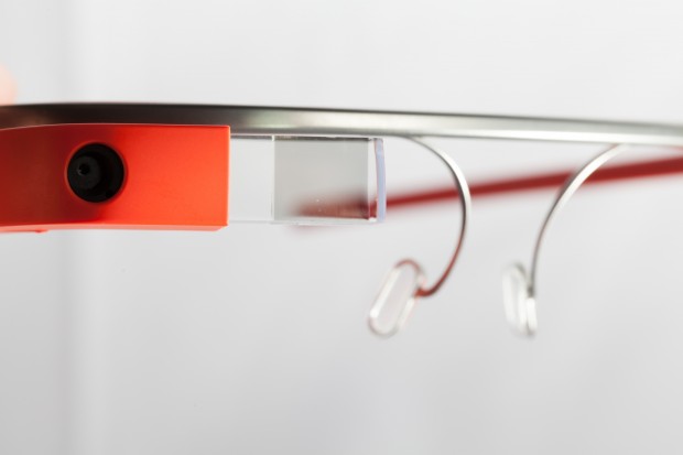 Очки Google Glass разобрали на части (56 фото)