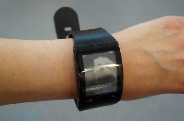 Электронно-бумажные часы от E Ink и Sonostar (13 фото)