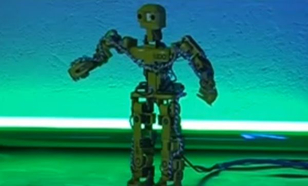 Два мини гуманоида от Nuzoo Robotics (3 видео)