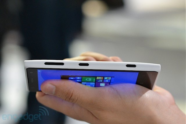 Nokia официально анонсировала камерофон Lumia 1020
