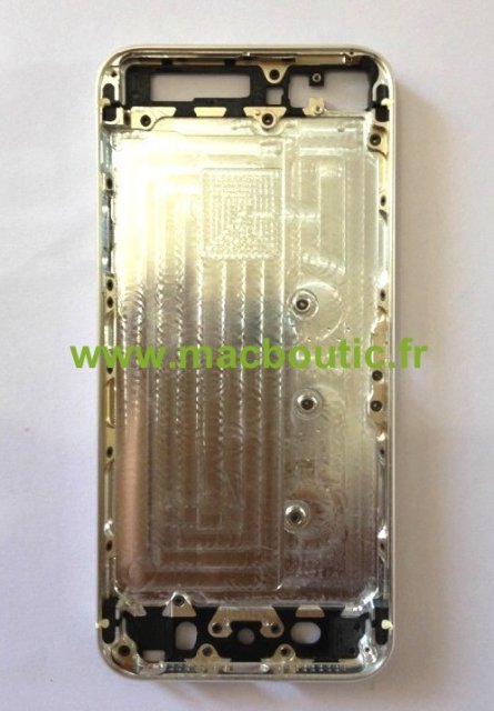 Золотистый корпус iPhone5S (5 фото)