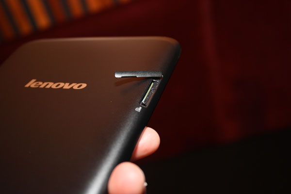 Lenovo IdeaTab A1000 - бюджетный планшет с отличным звуком (7 фото)