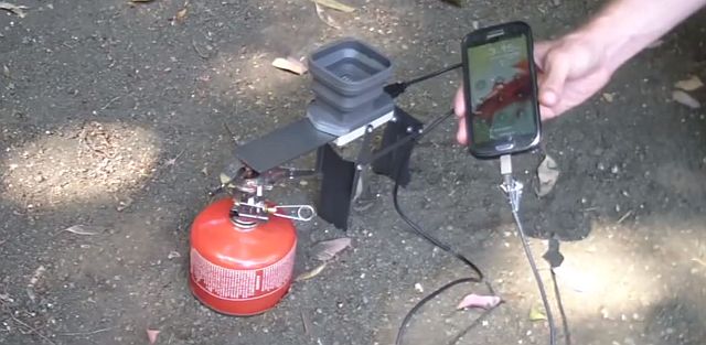 FlameStower заряжает смартфон от огня (5 фото + 2 видео)